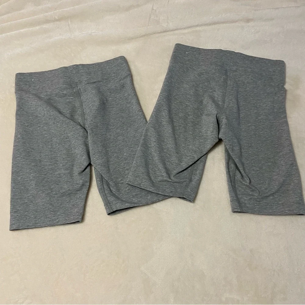 NIKE / Set of 2 Gray Tight Fit Mid Rise Short Length Biker Shorts Size XS